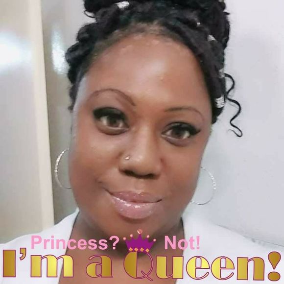 Meet your Posher, Amanda - Picture 1 of 1